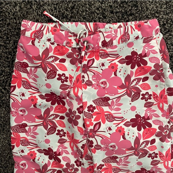 Patagonia GIRLS Boardie Capri Pants 10 Surfer Style Tie-Close Snap Cuff Roll EUC - Picture 4 of 8